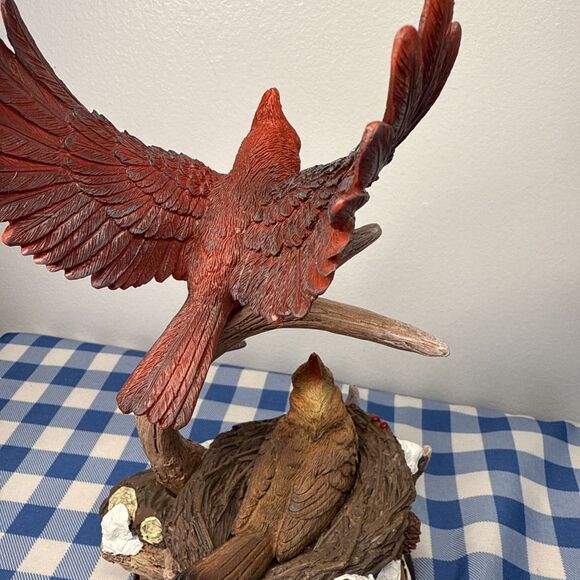 Bradford Exchange Cozy Cardinal’s Nature's Masterpieces Songbird Sculpture 2021 - Picture 6 of 12